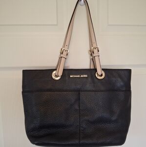 Michael Kors Bedford Pebbked Black Leather Purse Preowned